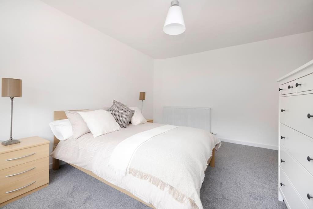 Two Bedroom Country Cottage With Parking Musselburgh Eksteriør billede