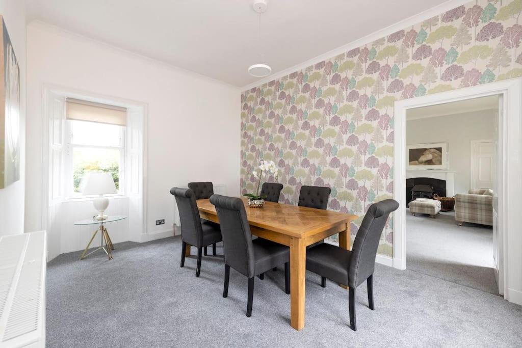 Two Bedroom Country Cottage With Parking Musselburgh Eksteriør billede